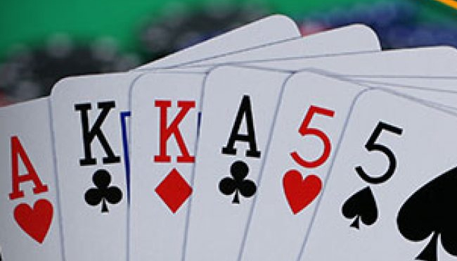 Tips Head Up Poker untuk Tingkatkan Permainan